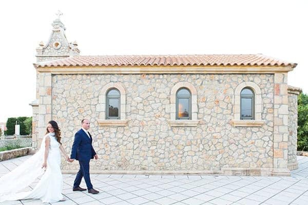 beautiful-summer-wedding-Kefalonia-fuchsia-details-_29