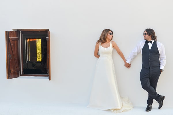 beautiful-summer-wedding-larnaca-string-lights-white-hues-_01