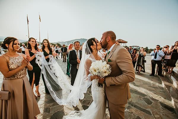 beautiful-summer-wedding-white-roses_10