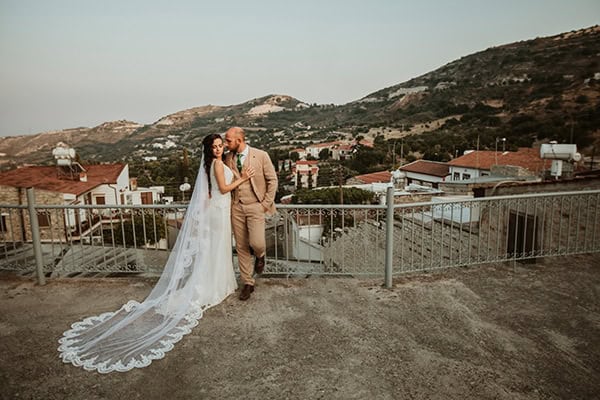 beautiful-summer-wedding-white-roses_14x