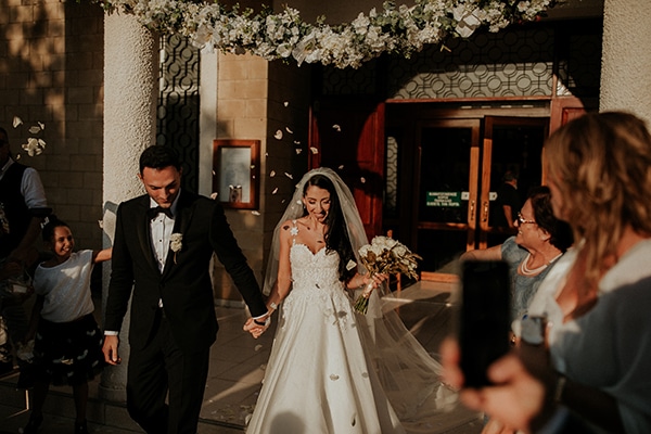 destination-wedding-fairy-lights-elegant-details-_13