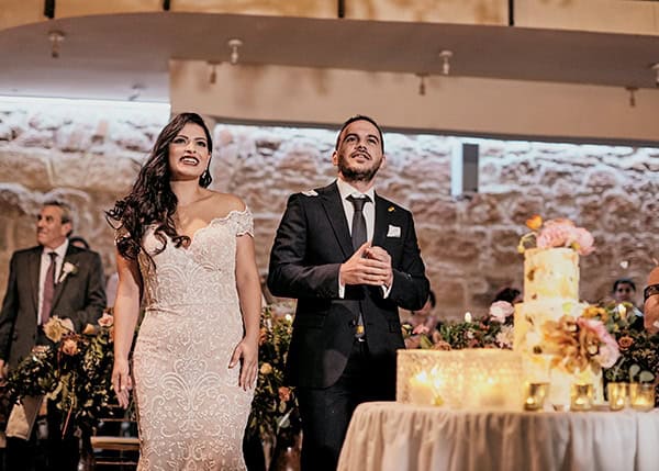 fall-wedding-nicosia-lush-florals_23