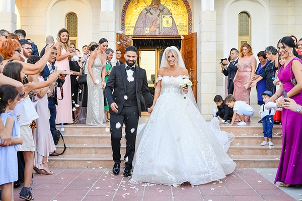 gatsby-summer-wedding-nicosia-fairylights-crystal-details_01