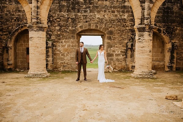 most-romantic-styled-shoot-dried-flowers-bohemian-elements_12