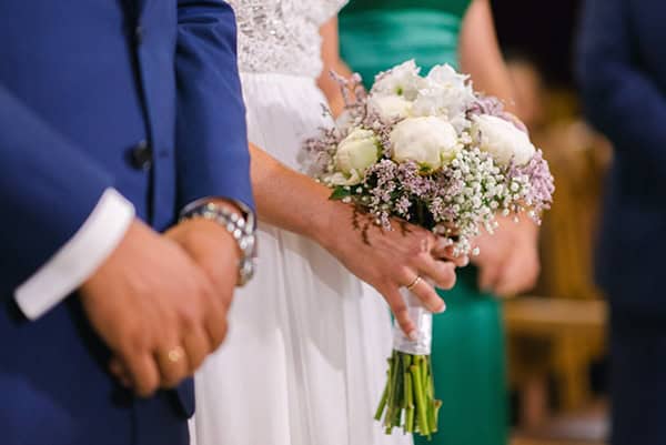 outdoor-summer-wedding-athens-gold-details-succulents_11