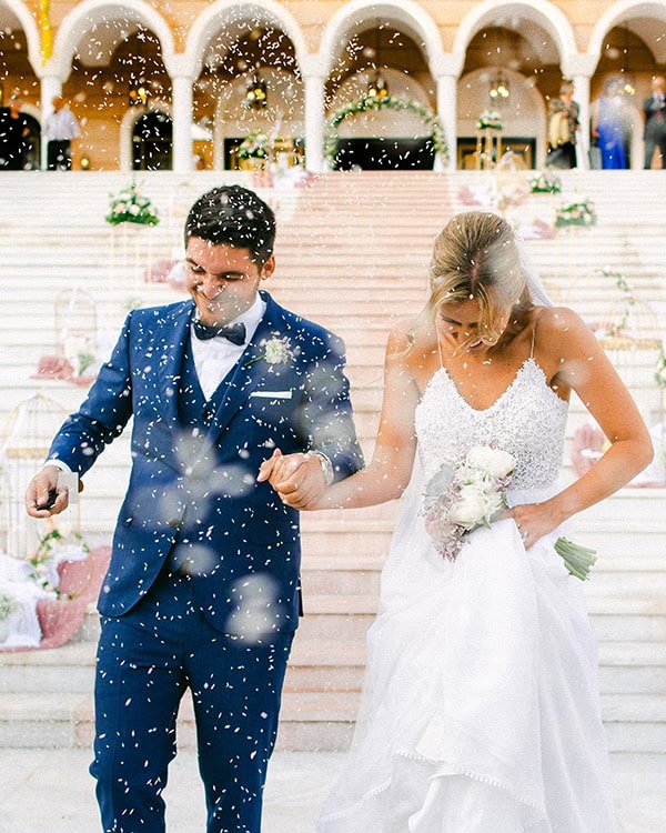 outdoor-summer-wedding-athens-gold-details-succulents_15