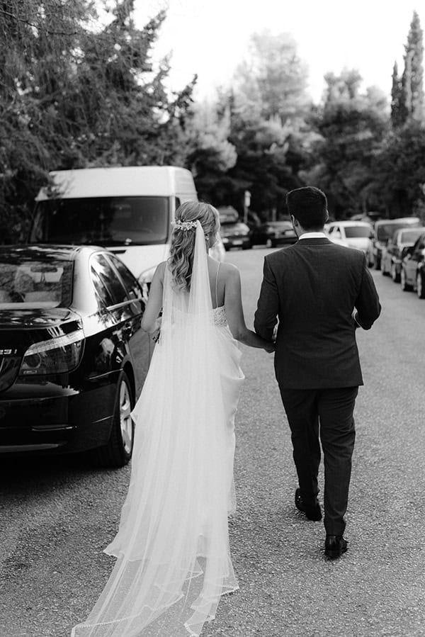 outdoor-summer-wedding-athens-gold-details-succulents_29x