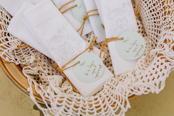 romantic-summer-wedding-galazia-akti-bohemian-details_12