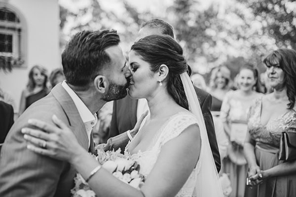 romantic-summer-wedding-galazia-akti-bohemian-details_20x