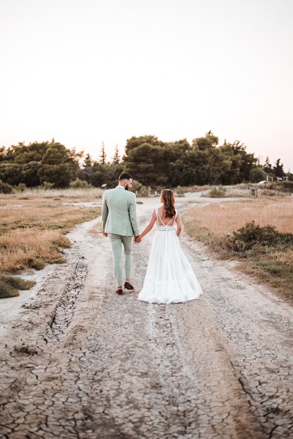 rustic-summer-wedding-thessaloniki-lavender-peonies_40
