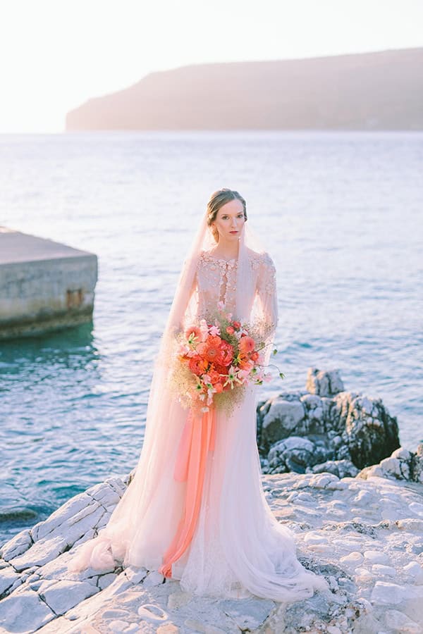 stunning-colorful-styled-shoot-mani_29