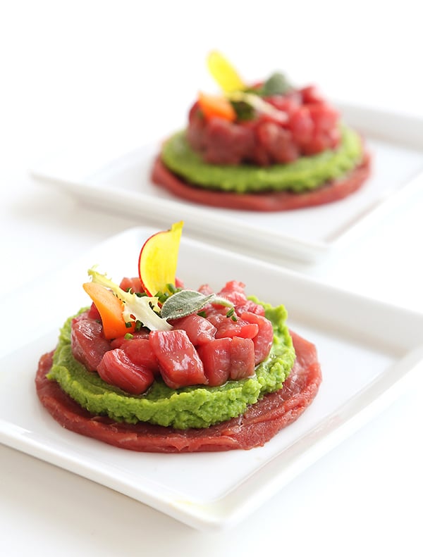 authentic-dishes-that--impress-wedding-guests_05x