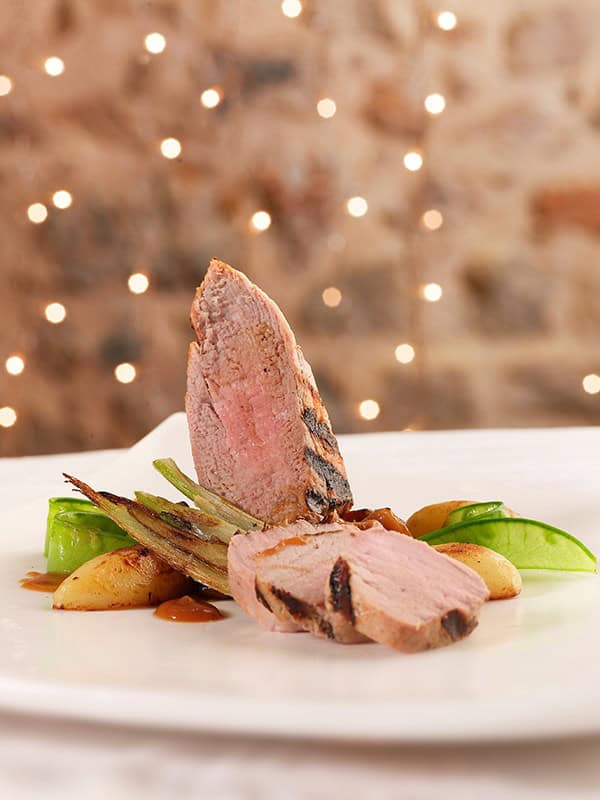 authentic-dishes-that--impress-wedding-guests_09