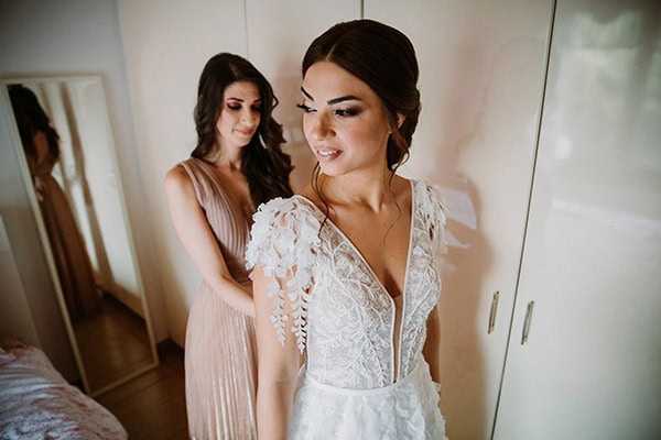 autumn-wedding-nicosia-pastel-white-flowers_03