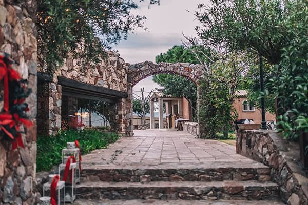 beautiful-fall-wedding-athens-red-peonies_18x
