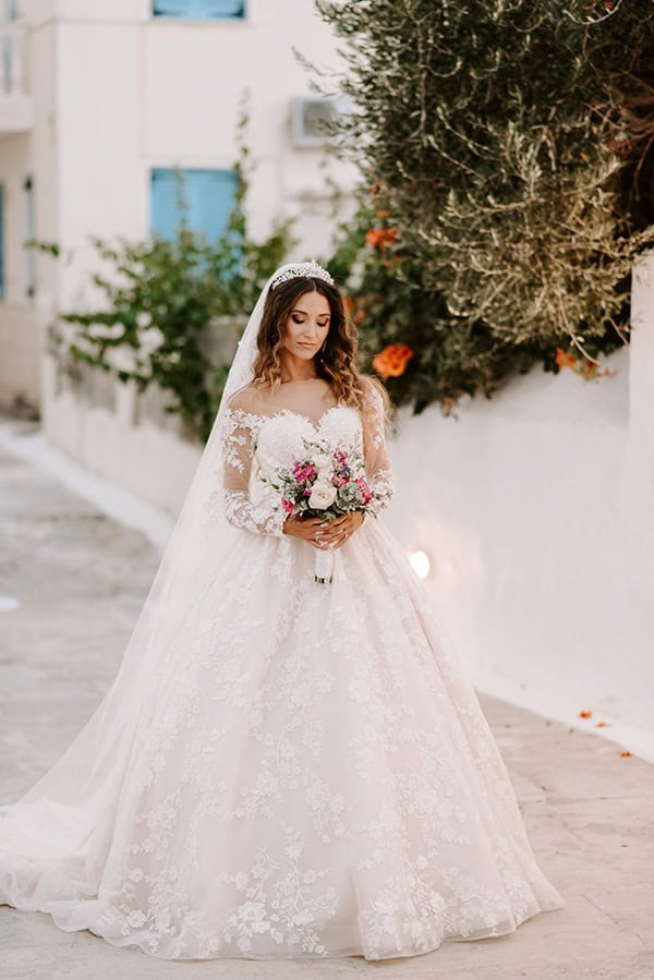beautiful-greek-island-wedding-andros-fuchsia-peach-details_01x