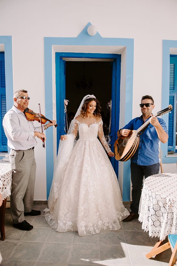 beautiful-greek-island-wedding-andros-fuchsia-peach-details_06