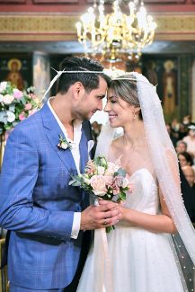 Όμορφη νυφική ανθοδέσμη σε παστέλ αποχρώσεις