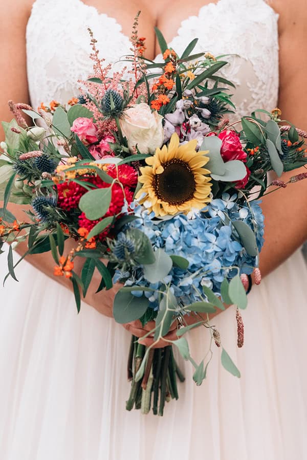 beautiful-rustic-garden-wedding_09x