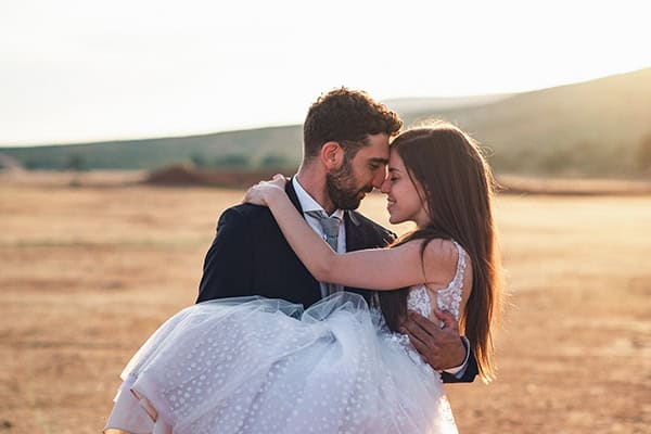 Νησιώτικος πολιτικός γάμος στη Σκύρο με ρουστίκ λεπτομέρειες │ Ίριδα & Νικόλας