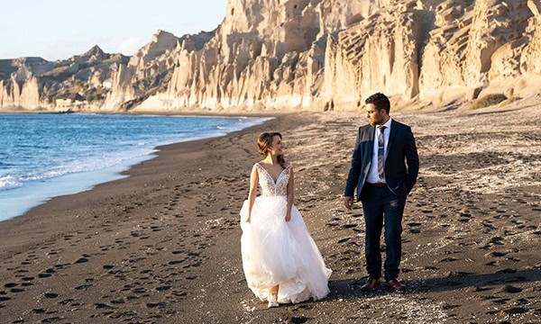 dusty-blue-fall-wedding-santorini_01