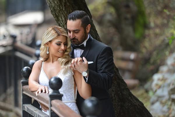 fall-wedding-nicosia-pastel-hues-gold-details-_27
