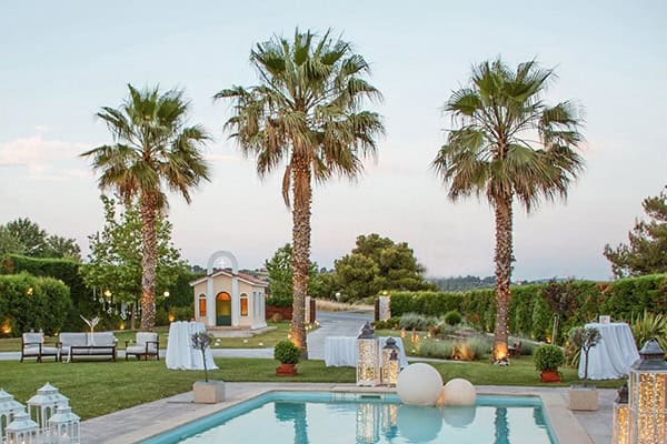 Υπέροχος χώρος δεξίωσης για το γαμήλιο πάρτι σας