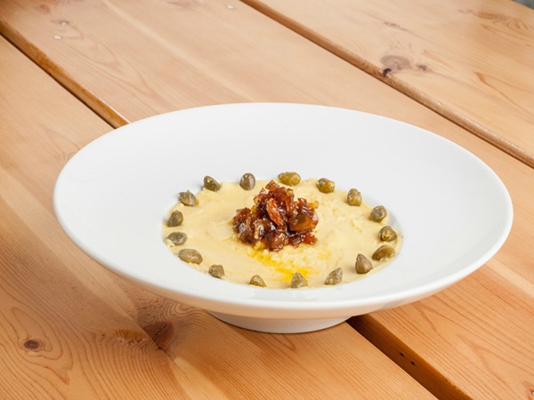 wonderful-wedding-venue-santorini-island-memorable-experience-guests-_06