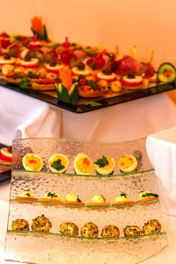 wonderful-wedding-venue-santorini-island-memorable-experience-guests-_06x