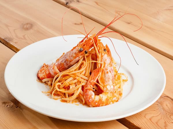 wonderful-wedding-venue-santorini-island-memorable-experience-guests-_07