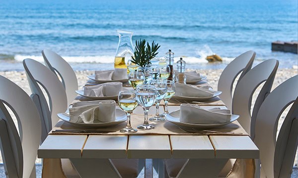 wonderful-wedding-venue-santorini-island-memorable-experience-guests-_10