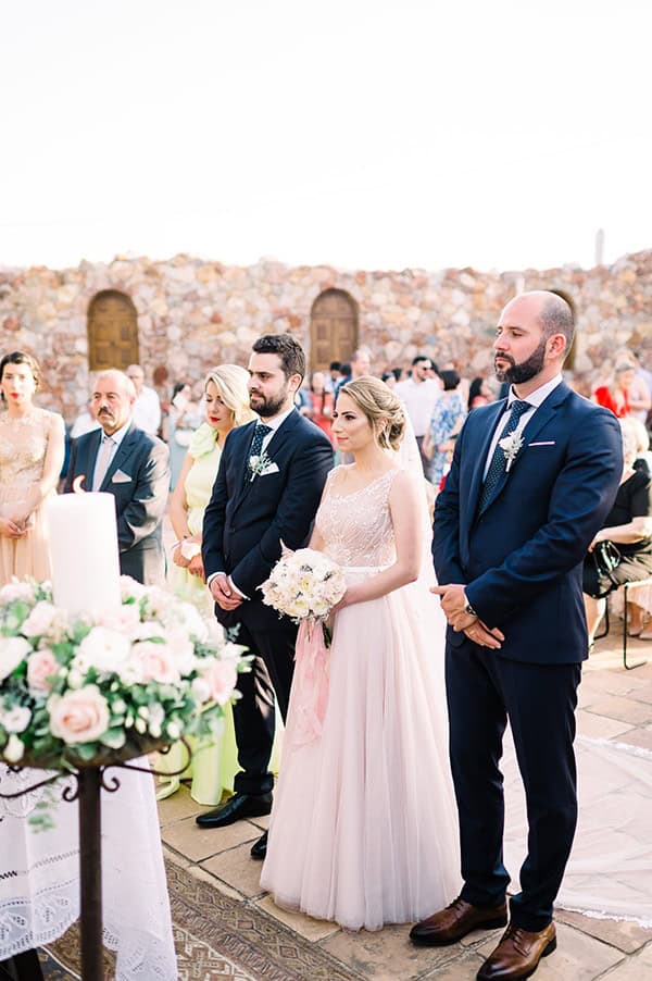 beautiful-wedding-baptism-most-romantic-details_32