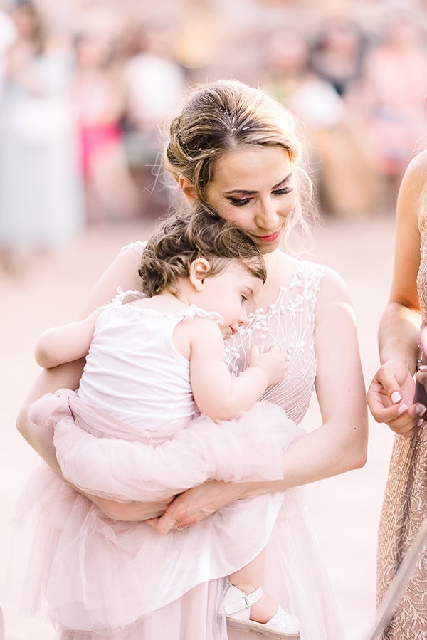 beautiful-wedding-baptism-most-romantic-details_49