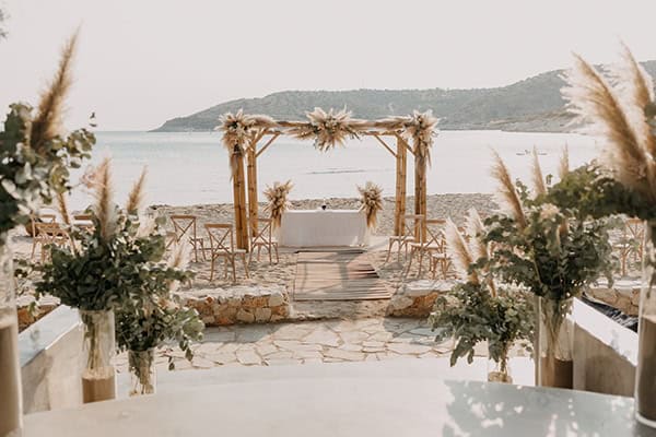 bohemian-summer-wedding-athens-pampas-grass-pastel-hues_13