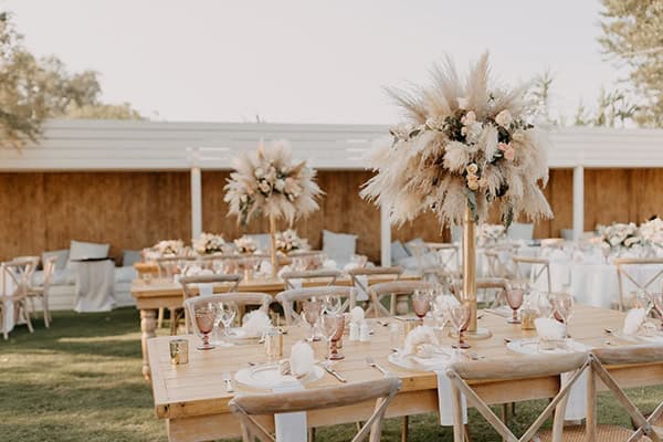 bohemian-summer-wedding-athens-pampas-grass-pastel-hues_22