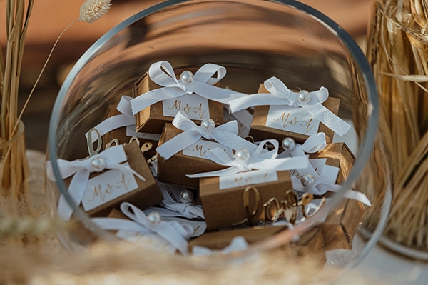 bohemian-summer-wedding-xanthi-pampas-grass-david-austin-roses_19