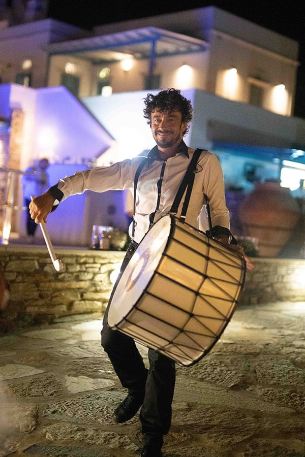 fall-wedding-tinos-romantic-elements-white-hues_20