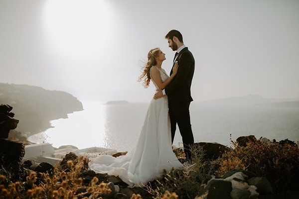 glamorous-wedding-limassol-white-hydrangeas-fairylights_01