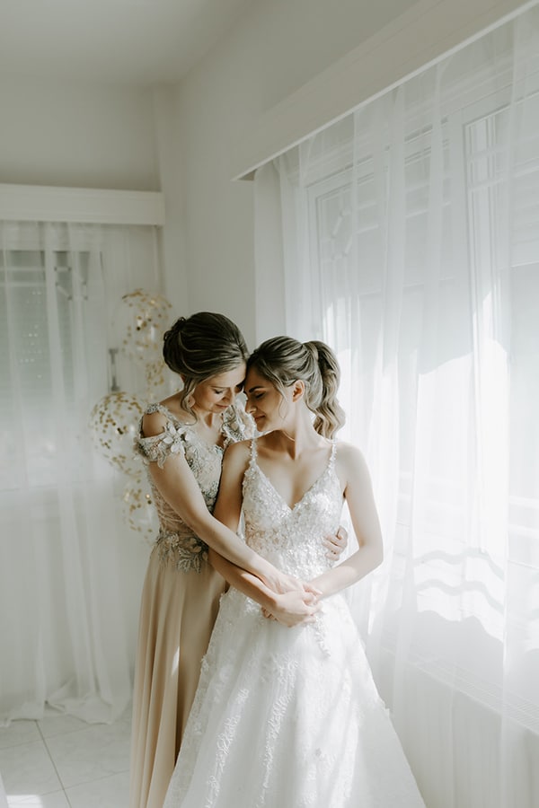 glamorous-wedding-limassol-white-hydrangeas-fairylights_04