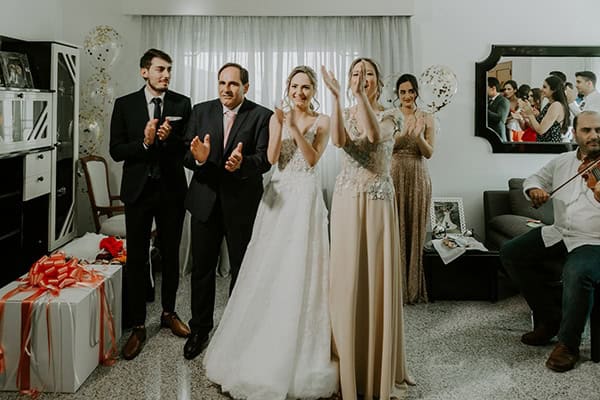 glamorous-wedding-limassol-white-hydrangeas-fairylights_11