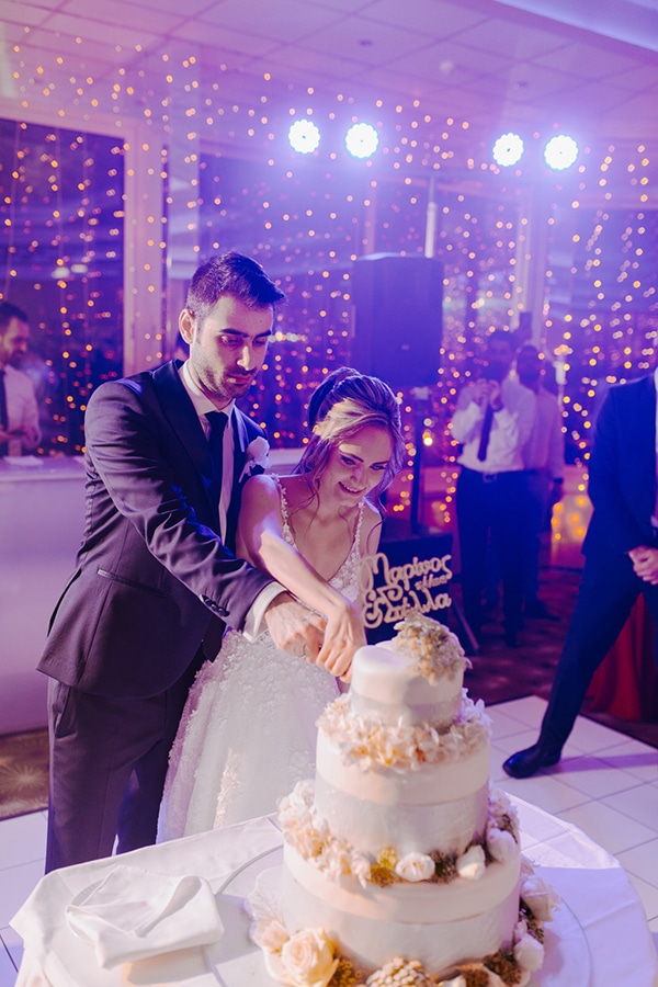 glamorous-wedding-limassol-white-hydrangeas-fairylights_32