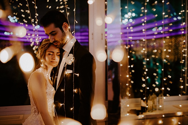 glamorous-wedding-limassol-white-hydrangeas-fairylights_36x