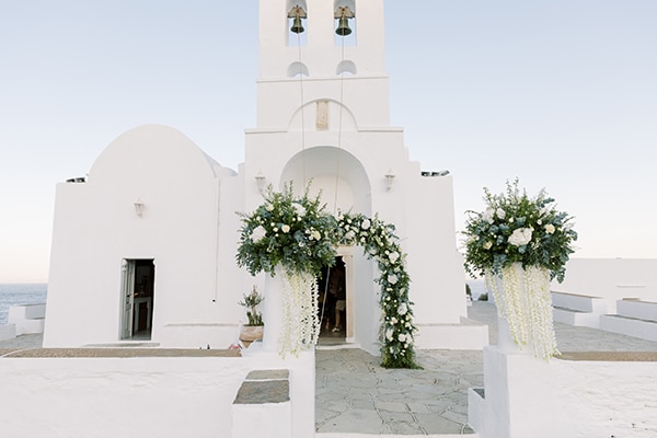 luxurious-summer-wedding-sifnos-island-lush-floral-designs_20
