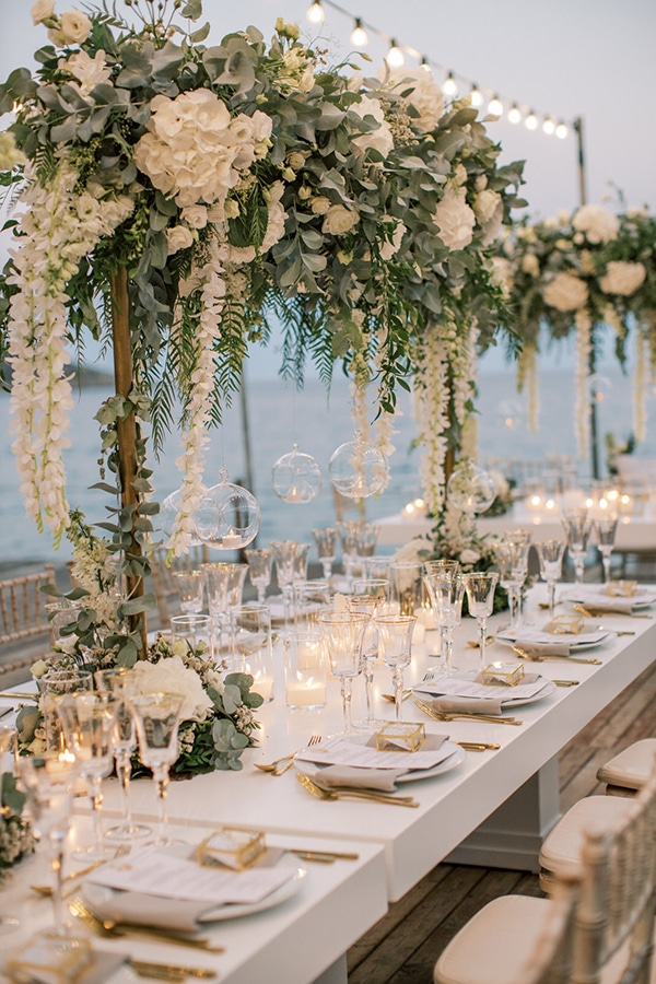 luxurious-summer-wedding-sifnos-island-lush-floral-designs_42
