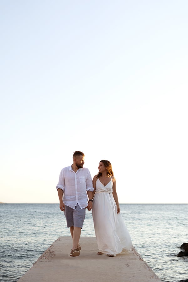 romantic-prewedding-shoot-vouliagmenis-beach_04x