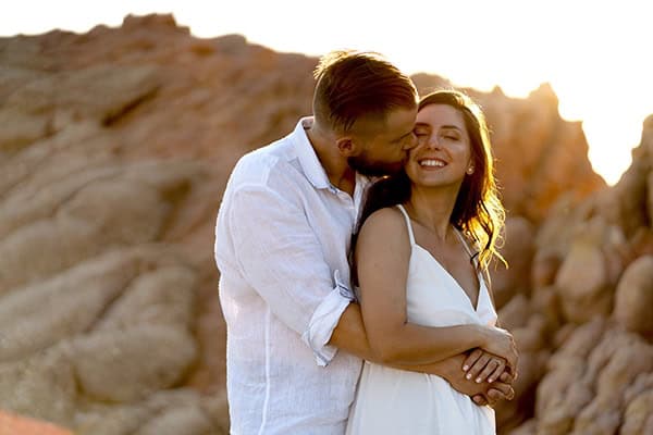 romantic-prewedding-shoot-vouliagmenis-beach_10