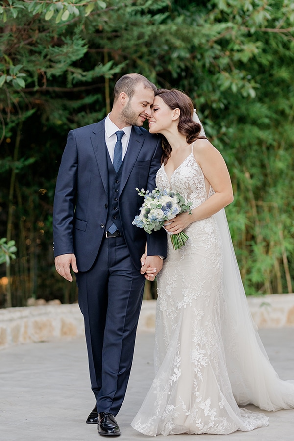 romantic-summer-wedding-athens-dusty-blue-flowers_34