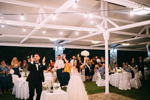 romantic-summer-wedding-volos_21x
