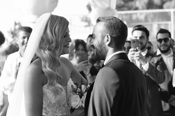 summer-wedding-nicosia-red-roses-lily_15