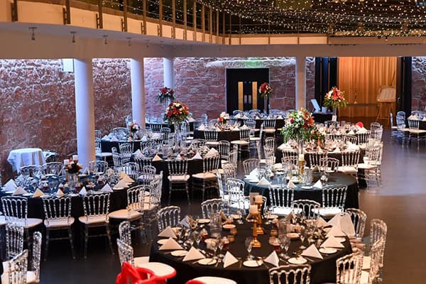 summer-wedding-nicosia-red-roses-lily_18